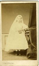 J LE ROCH SAUMUR, une communiante dans son aube pose communion, CDV photo 1860