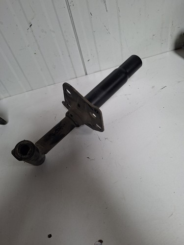 Butoir pare chocs droit bmw - av,