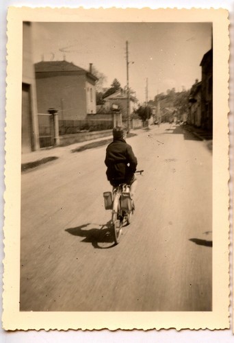 Enfant dos vélo - dos, à