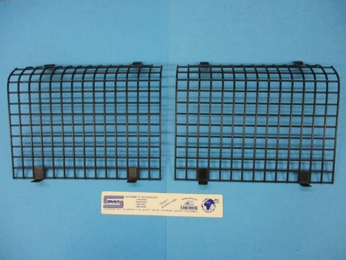 Paire grilles avant - avant, a