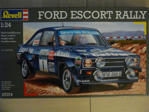 Maquette voiture revell - 1/24,