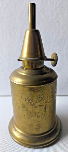 Ancienne lampe essence en - à,