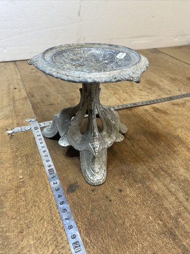 Ancien pied de - pied, a