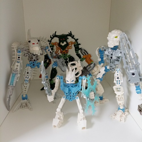 Lego bionicle lot 8905 - bionicle, thok