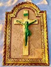 grand crucifix  en bronze vert