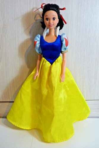 Barbie vintage disney blanche - barbie,