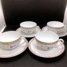 Lot de 4 tasses et soucoupes