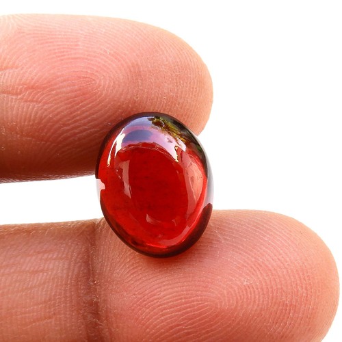 Cabochon grenat rouge naturel