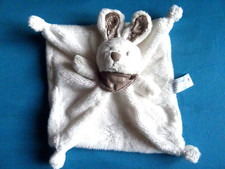 DOUDOU CARRE LAPIN NICOTOY BLANC CREME  BANDANA ET OREILLES TAUPE