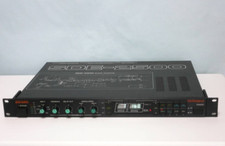 Roland SDE-2500 MIDI Digital Delay Effect Signal Processor