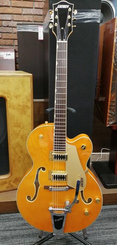 Guitare électrique acoustique