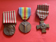 LOT 3 MÉDAILLES MILITAIRE