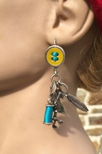 Taratata - Boucles d'oreilles pendantes "Haute Couture" Dangle earrings, signed.