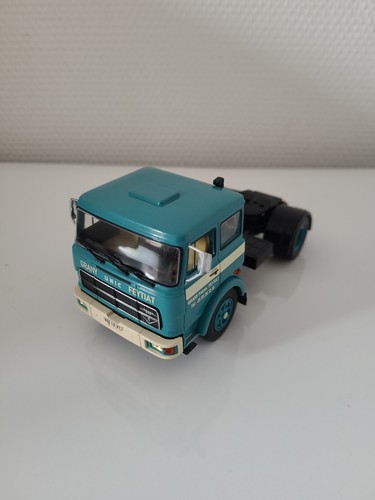 Miniature ixo tracteur seul - miniature,