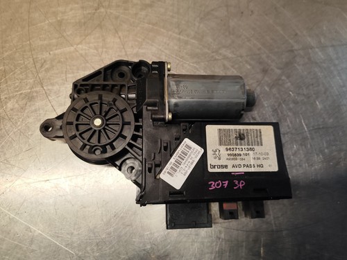 Moteur leve vitre avant droit - moteur,
