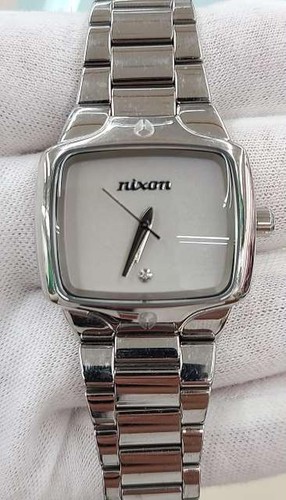 Montre bracelet nixon petit - montre-bracelet,