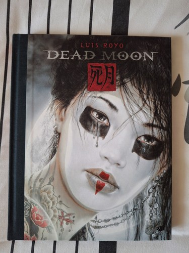 Livre dead moon - livre,,