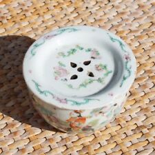 Boîte à grillons en porcelaine Chinoise /  XIXème