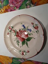 Assiette en faïence de Saint Clément, décor 44, fleurs
