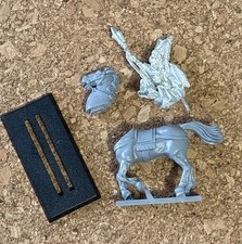 Warhammer Fantasy Battle Bretonnian Mounted Damsel w/ Horse OOP Metal A