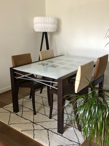Table chaises salle a - et, de