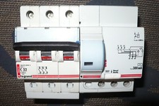 DISJONCTEUR DIFFERENTIEL