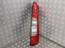 Feu arrière droit Ford CMax / C-Max d'octobre 2003 à fév. 2007