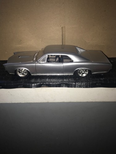 Hot wheels whips - 1/18, west