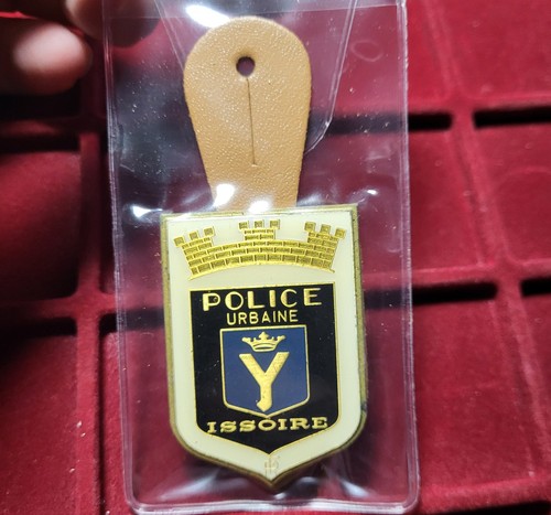 128 pucelle insigne - ~,