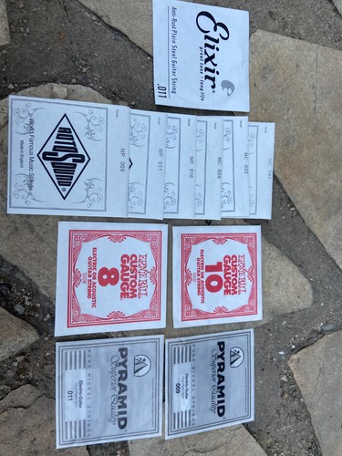 Lot cordes pour guitare - lot,