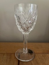 ST LOUIS 12 VERRES A VIN BLANC