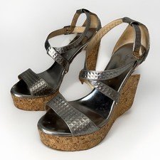 Sandales compensées en liège argenté Jimmy Choo en cuir métallisé US 8 / UE...