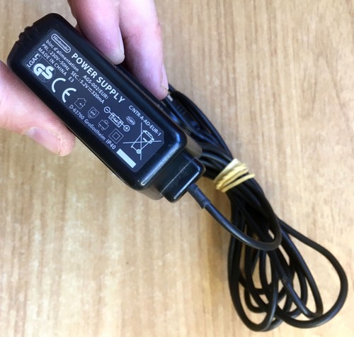 Chargeur officiel nintendo - chargeur,
