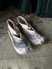 Chaussures anciennes bébé - chaussures,