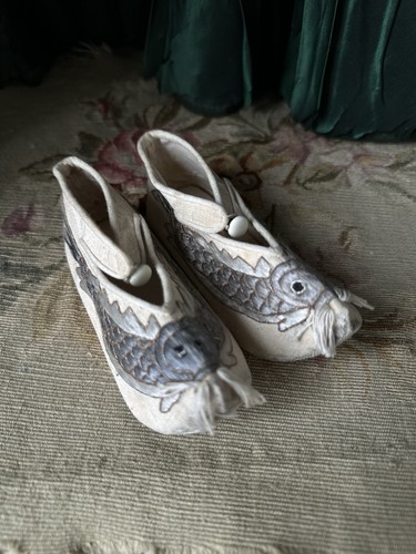 Chaussures anciennes bébé - chaussures,