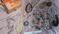 Lot bijoux faitaisie colliers