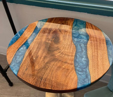 Table En Époxy En Bois Naturel Sur Mesure De 36" Mobilier Moderne Pour Salon