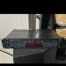 Lecteur CD MD portable TASCAM