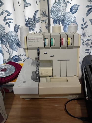 Pfaff hobbylock 796 electronic - pfaff,