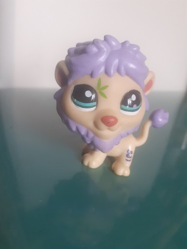Petshop lion 2084