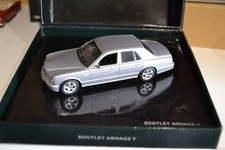 Coffret MINICHAMPS  1/43    Bentley Arnage T Grise   .