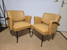 Paire Fauteuils cocktail 1950* 1960 Skaï *fauteuils de coiffeur /vintage * rétro