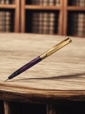 Stylo à bille ancien Pierre