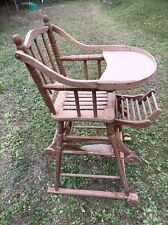 ANCIENNE CHAISE HAUTE DE BEBE EN BOIS DEPLIABLE AVEC ROULETTES