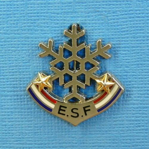 Broche f école du - 1, e.s.f.