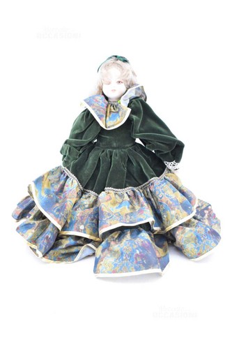 Poupée porcelaine robe - en,