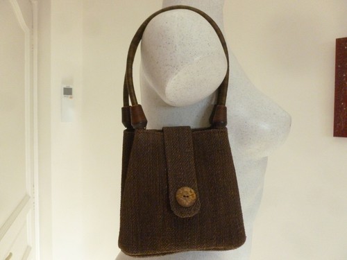 Neuf ravissant mini sac - neuf, raphia