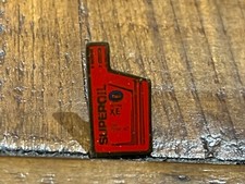 c PINS PIN'S CAR OIL ESSO OIL