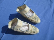 pour bébé petits chaussons