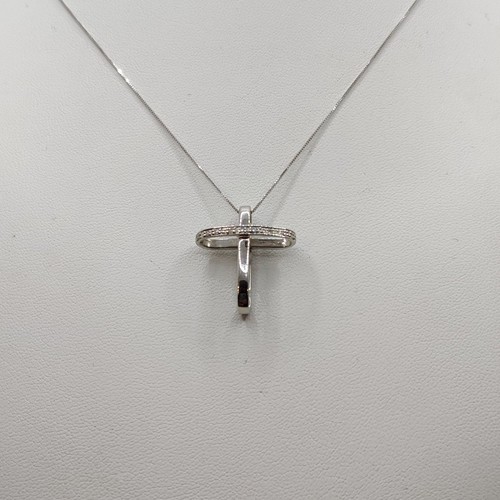 Croix avec diamants - diamants, collier